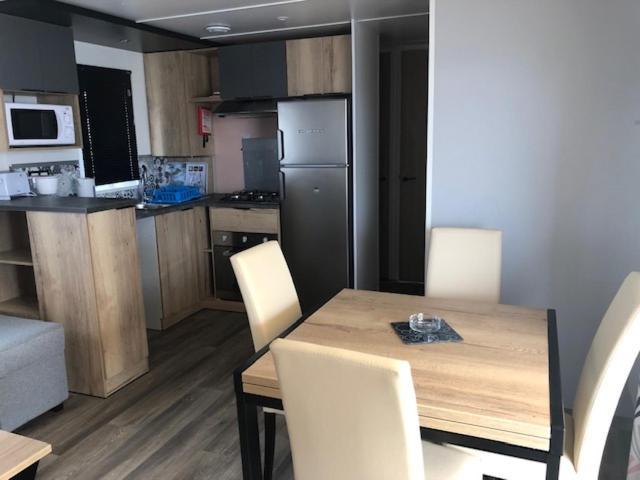 Mobilhome Canet En Roussillon - Canet Plage Loc المظهر الخارجي الصورة